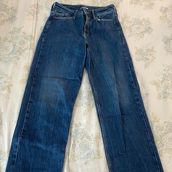 Wide Leg Blue Old Navy Jeans - Picture 4 of 4